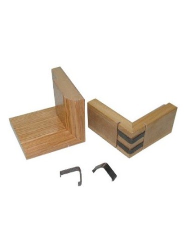 Grapa para Armar Marcos de Puerta